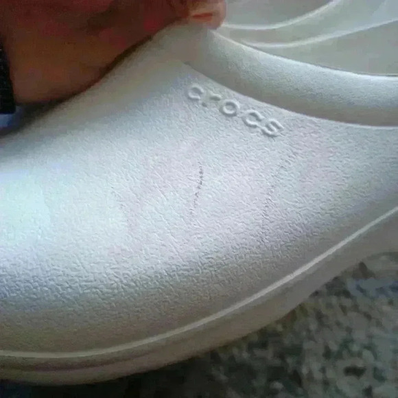 Crocs Unisex  Relaxed Fit On The Clock Work Slip On Shoe Slip Resistant M4 W6 - Picture 12 of 13